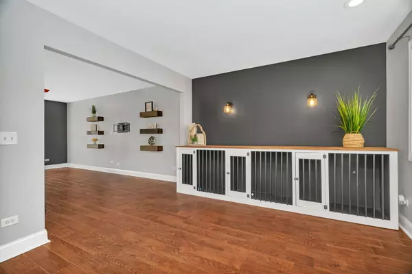 Diamond, IL 60416,1110 S Sandstone DR