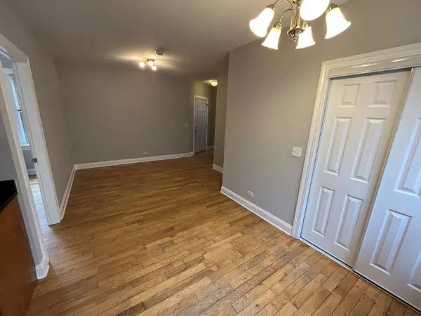 Chicago, IL 60641,4548 W George ST #2