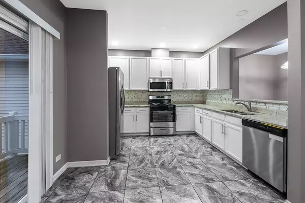 Elgin, IL 60123,2452 Daybreak CT #2452