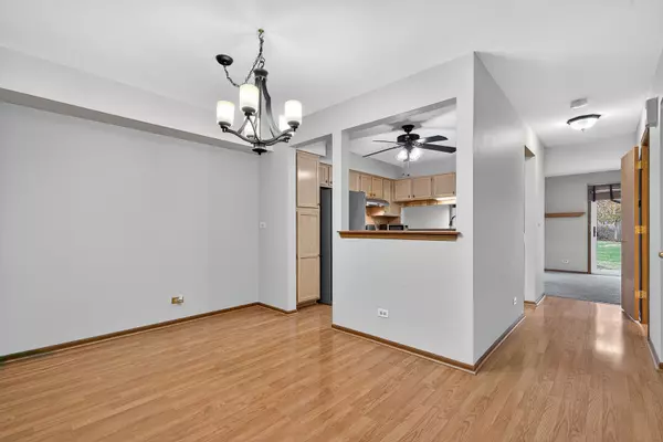 Elk Grove Village, IL 60007,1176 Talbots LN