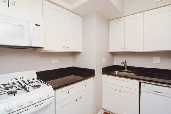 Chicago, IL 60640,4878 N MAGNOLIA AVE #B-GE