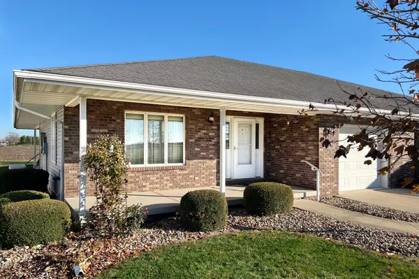 703 Kingwood DR, El Paso, IL 61738