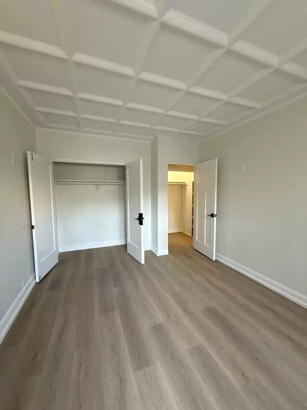 Chicago, IL 60610,1211 N LASALLE ST #901