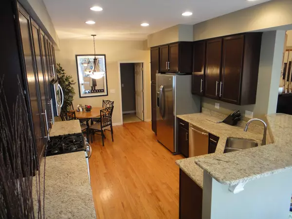 Bartlett, IL 60103,Address not disclosed