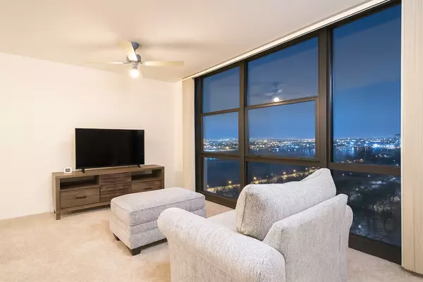 Chicago, IL 60616,3001 S Michigan AVE #2209