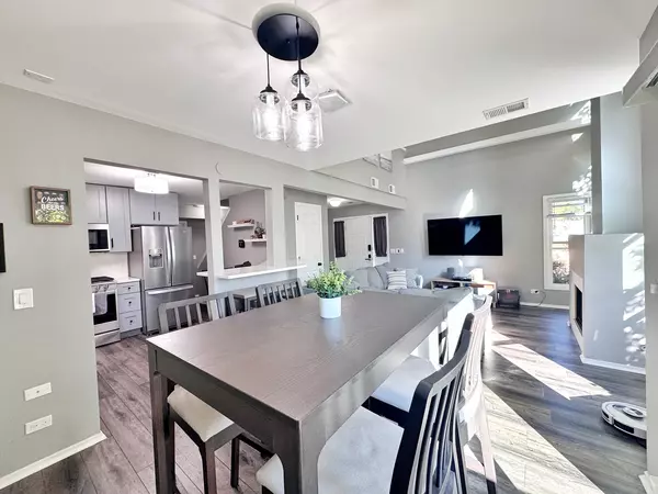 Schaumburg, IL 60194,730 Hamilton CIR