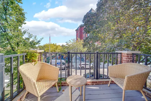 Chicago, IL 60608,3402 S Bell AVE