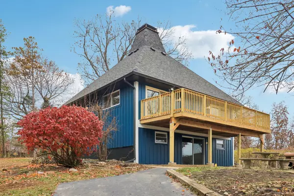 23460 W North Lakewood LN, Lake Zurich, IL 60047