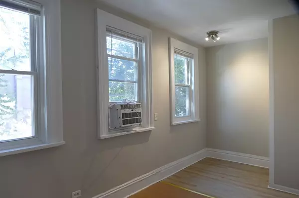 Chicago, IL 60647,1729 N Fairfield AVE #2