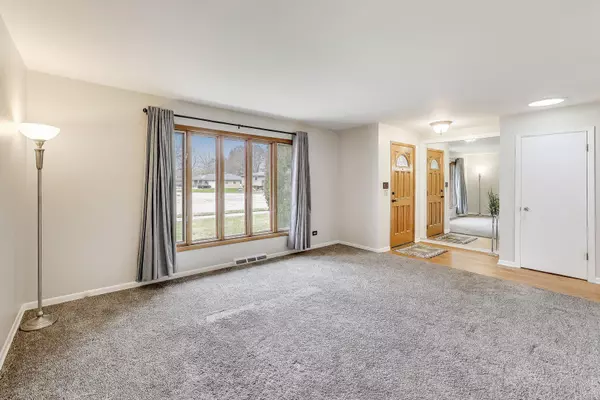 Elk Grove Village, IL 60007,400 Landmeier RD