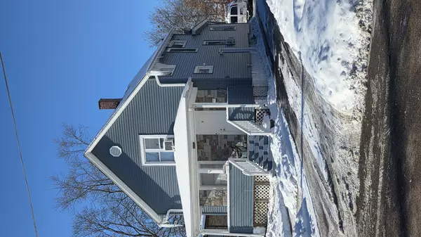 Aurora, IL 60506,602 N May ST