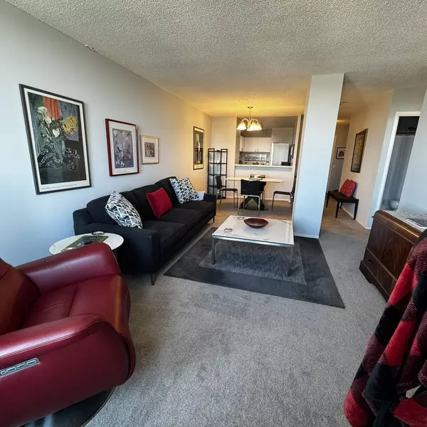 Chicago, IL 60640,5320 N Sheridan RD #2001