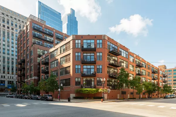 333 W HUBBARD ST #801, Chicago, IL 60654