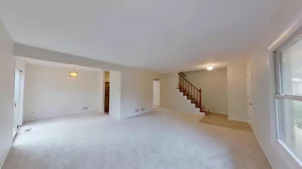 Palatine, IL 60074,1144 Foxglove LN #0