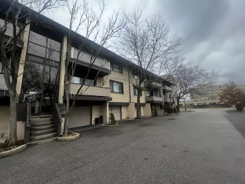 1710 Dempster ST #A, Park Ridge, IL 60068