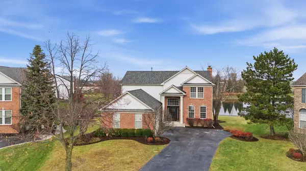 6 Camberwell CT, Algonquin, IL 60102