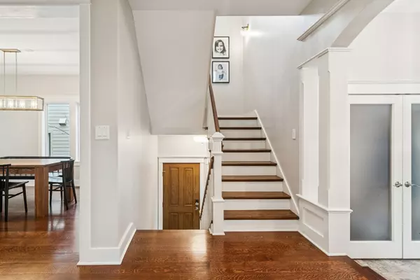 Libertyville, IL 60048,721 Meadow LN