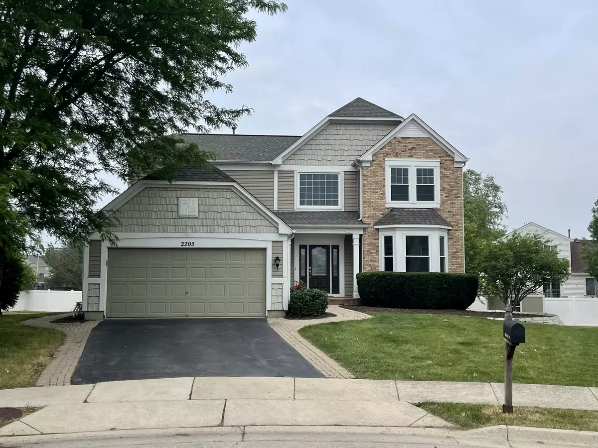 Elgin, IL 60123,2205 Clipper CT