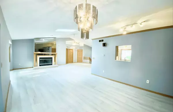 Rockford, IL 61114,3121 Carefree DR