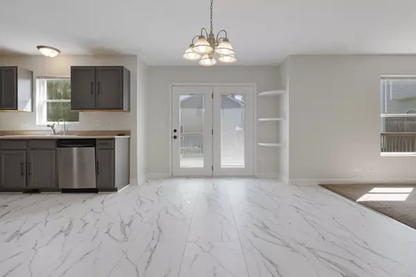 South Elgin, IL 60177,399 Fulton ST