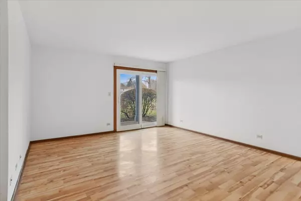 Naperville, IL 60565,2337 Worthing DR #102A