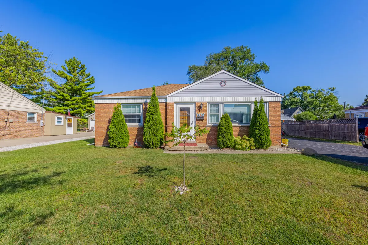 Des Plaines, IL 60018,1966 Laura LN