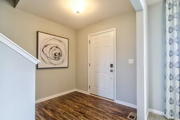 North Aurora, IL 60542,1646 Patterson AVE