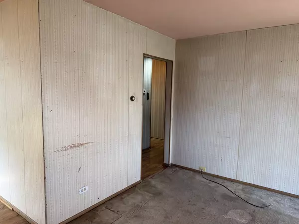 Lansing, IL 60438,17226 Community ST