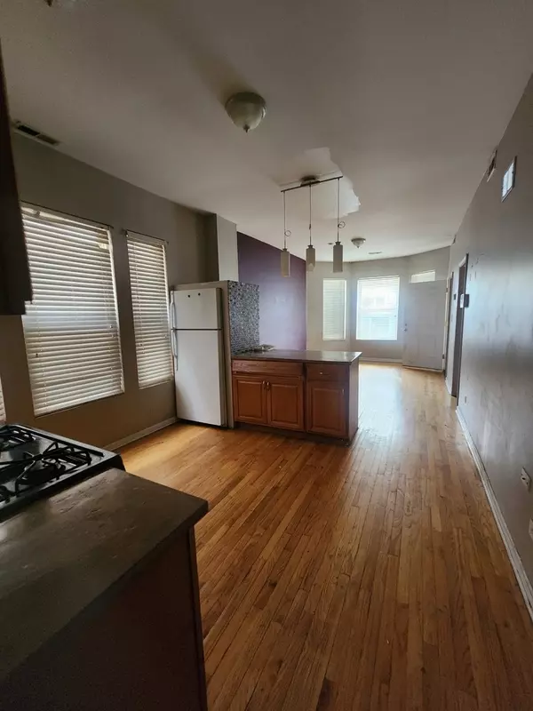 Chicago, IL 60651,3342 W Crystal ST