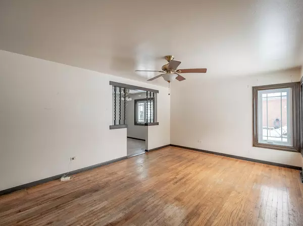 Burbank, IL 60459,6420 W 85th PL