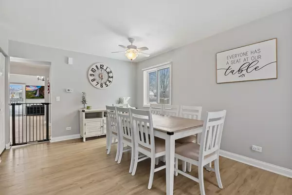 Aurora, IL 60504,2730 Dorothy DR