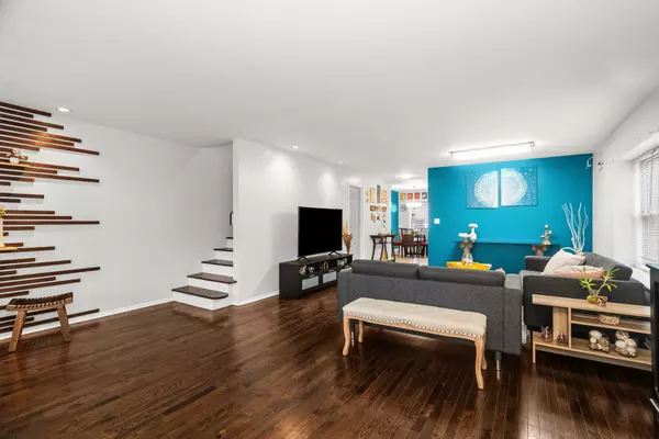 Evanston, IL 60201,1811 Lyons ST