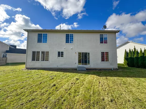 Round Lake, IL 60073,Address not disclosed