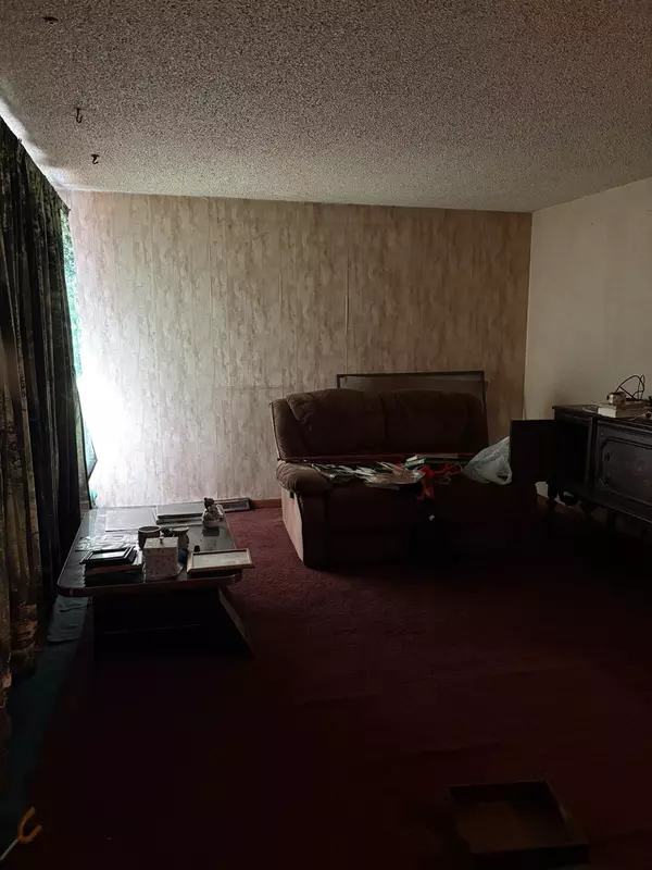 Chicago, IL 60609,2016 W 52nd ST