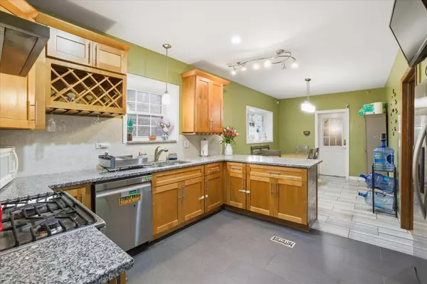 Cicero, IL 60804,3136 S 54th AVE