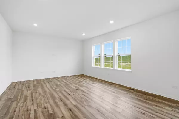 Oswego, IL 60543,357 Danforth DR