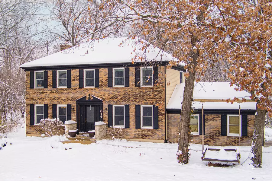 844 Bonnie Brae LN, Bolingbrook, IL 60440