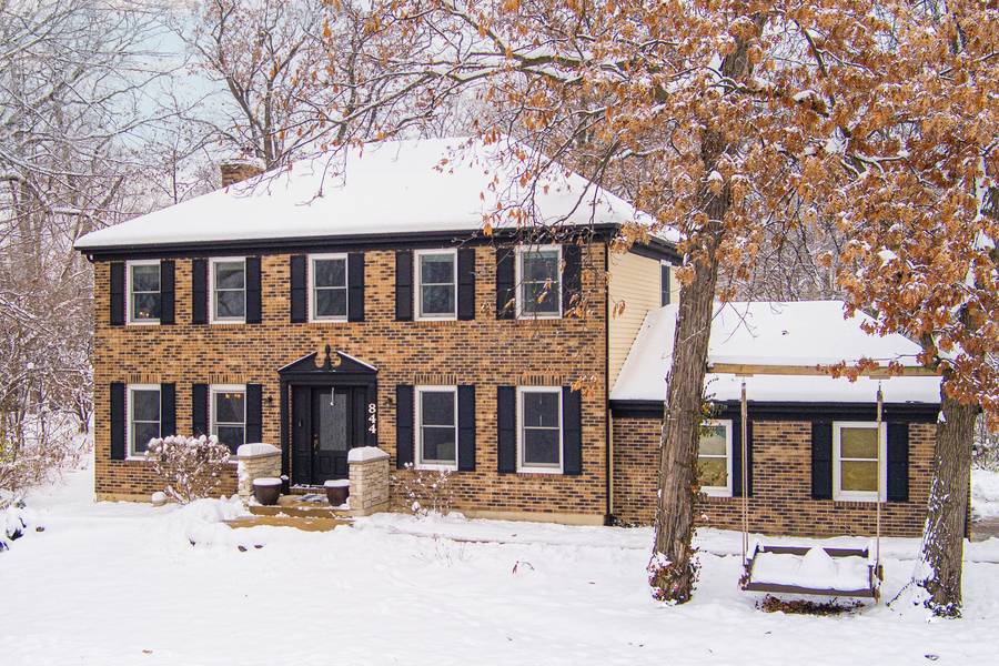 844 Bonnie Brae LN, Bolingbrook, IL 60440