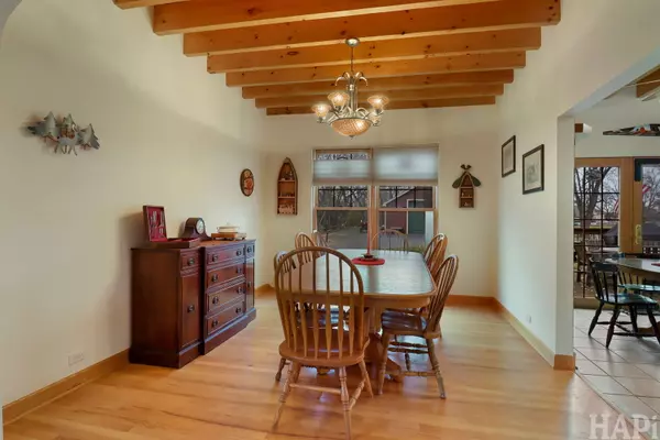 Arlington Heights, IL 60004,2837 Jackson DR