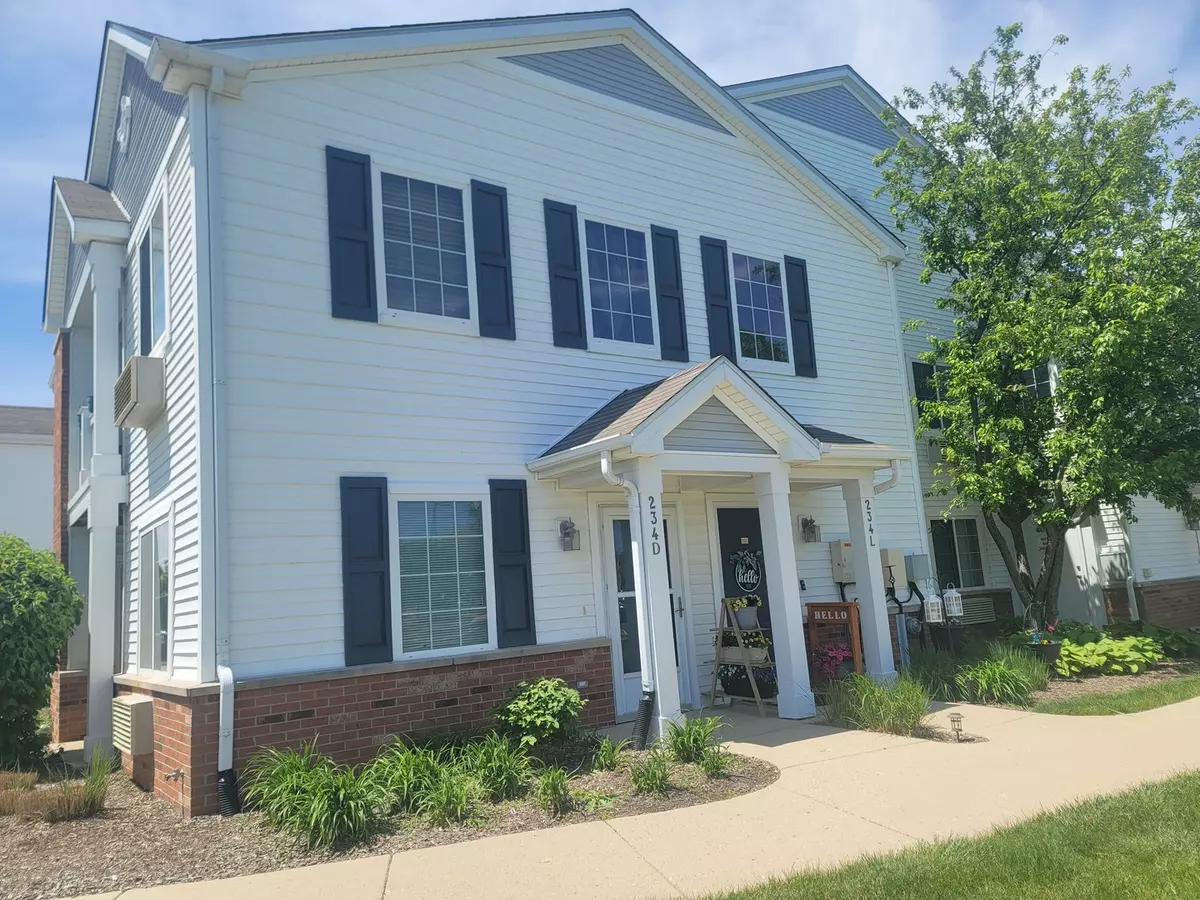 Yorkville, IL 60560,234 Bertram DR #D