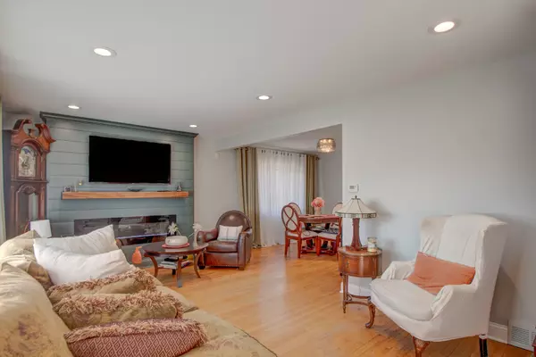 Calumet City, IL 60409,648 Saginaw AVE