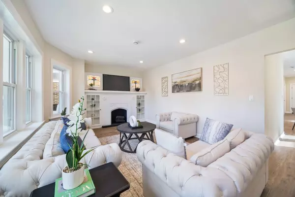 Chicago, IL 60619,8429 S dante AVE