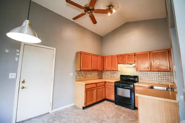 Naperville, IL 60565,1948 Navarone DR