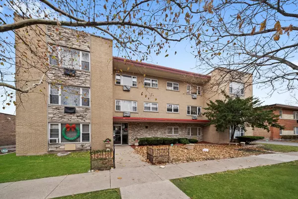 Oak Park, IL 60302,415 S Maple AVE #202
