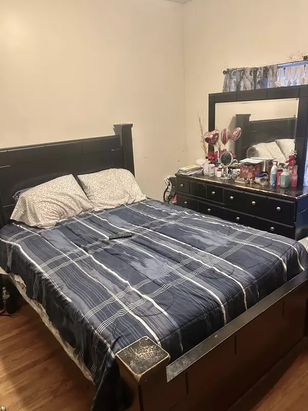 Chicago, IL 60623,1342 S Karlov AVE