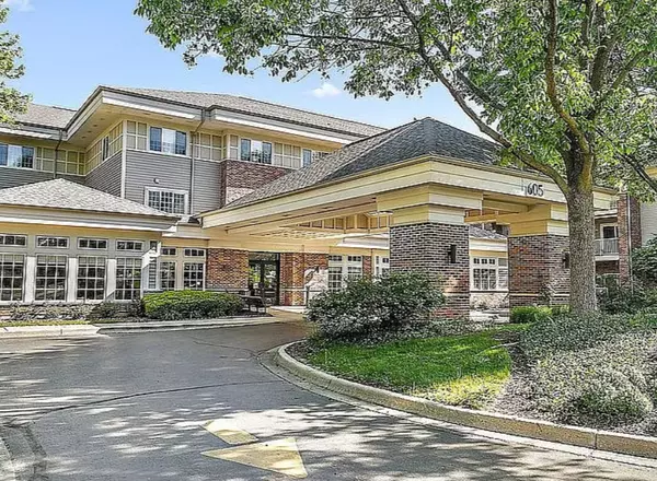 605 Barrington AVE #216, East Dundee, IL 60118