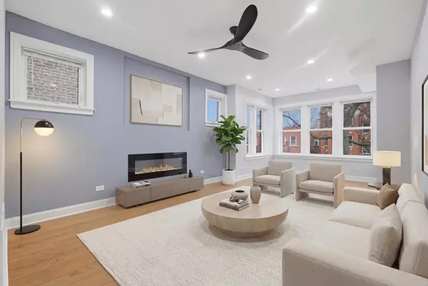 Chicago, IL 60625,4524 N Central Park AVE #2