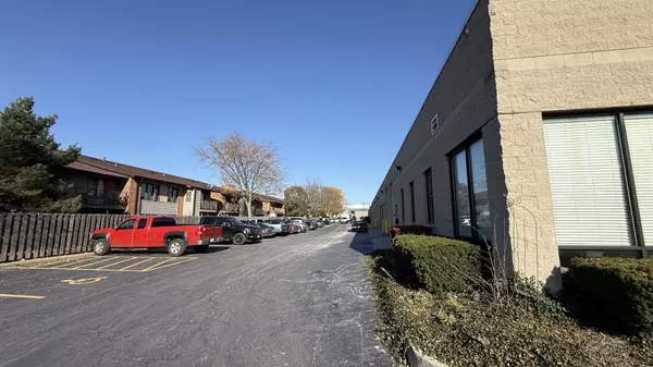 Elk Grove Village, IL 60007,831 Oakton ST #831-837