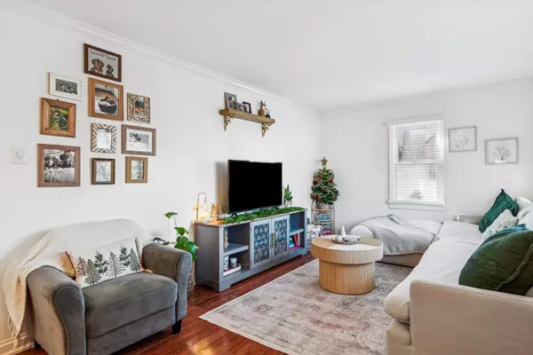 Darien, IL 60561,201 67th ST