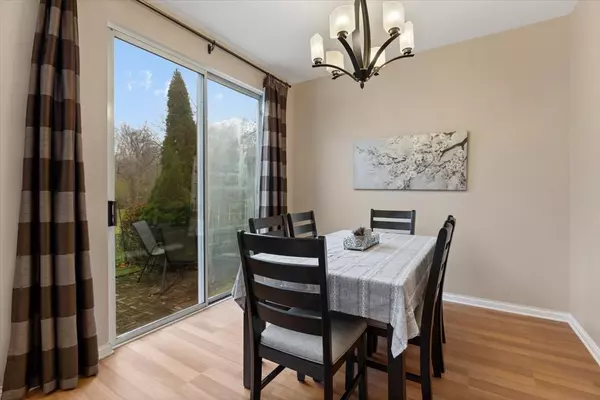 Streamwood, IL 60107,56 W Briarwood DR